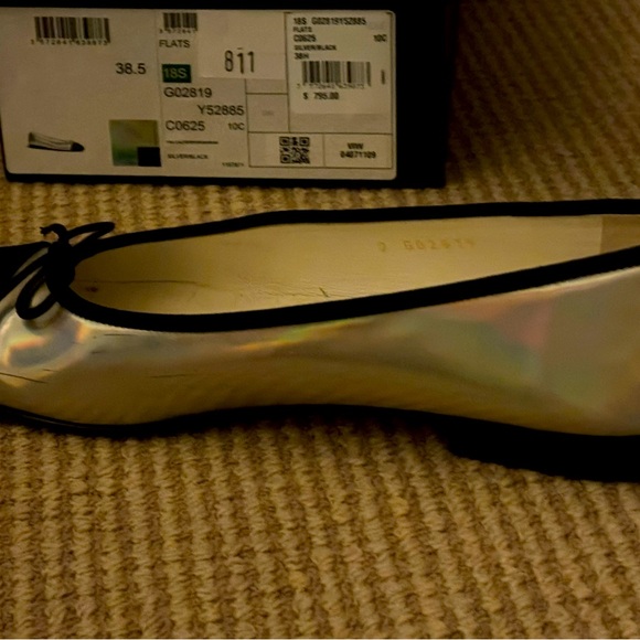 Chanel Black Cap Toe CC Logo Metallic Silver x Black size 38.5 great condition! - Picture 3 of 16